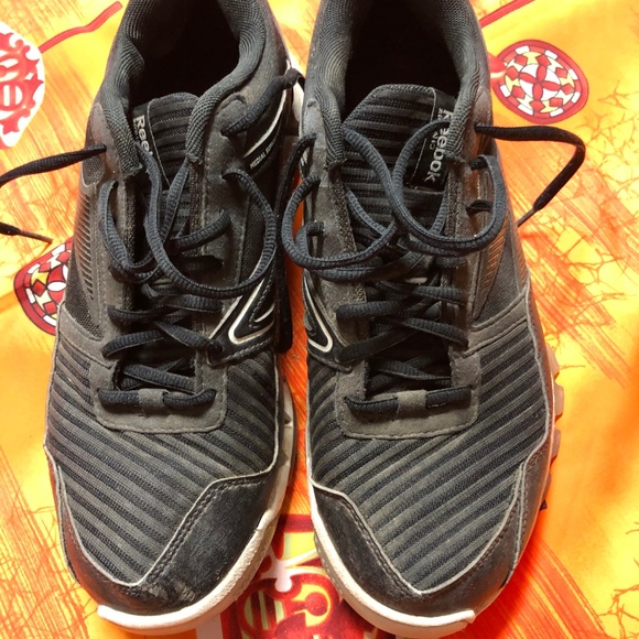 Men's Reebok, size 8 - Picture 2 of 5